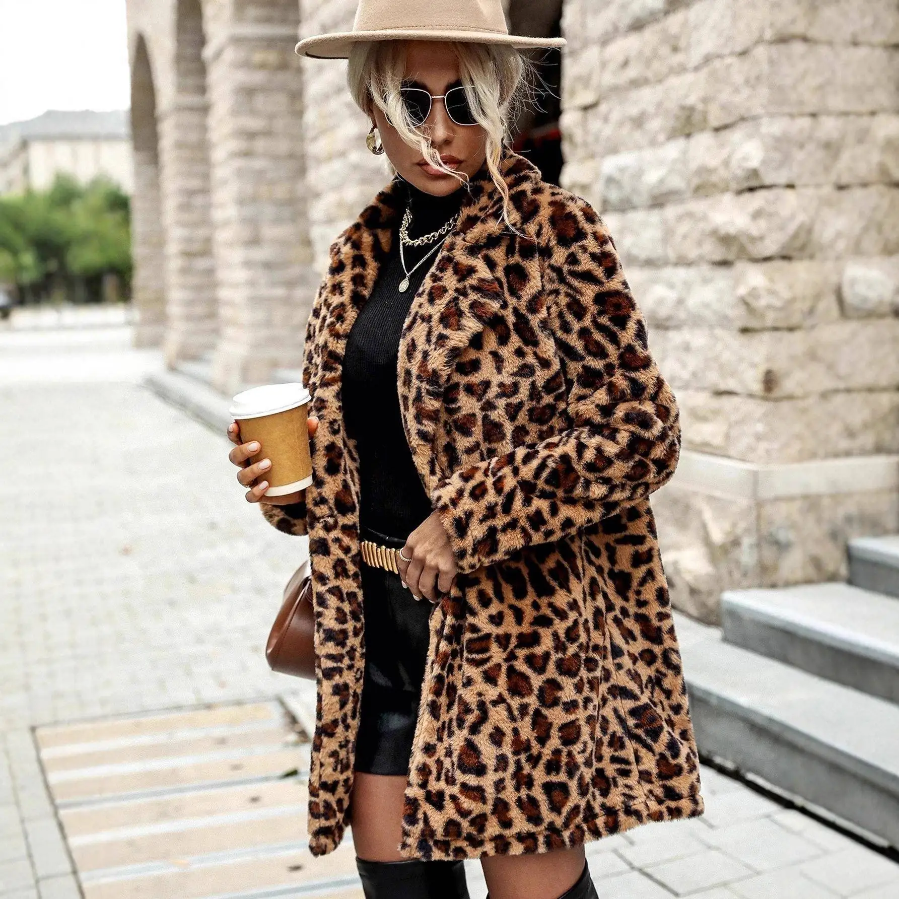 패셔너블한 레오파드 프린트 롱 코트 여성용 겨울 캐주얼 아우터웨어 폴리에스터 섬유 100% 롱 코트 JUNJIE-5570