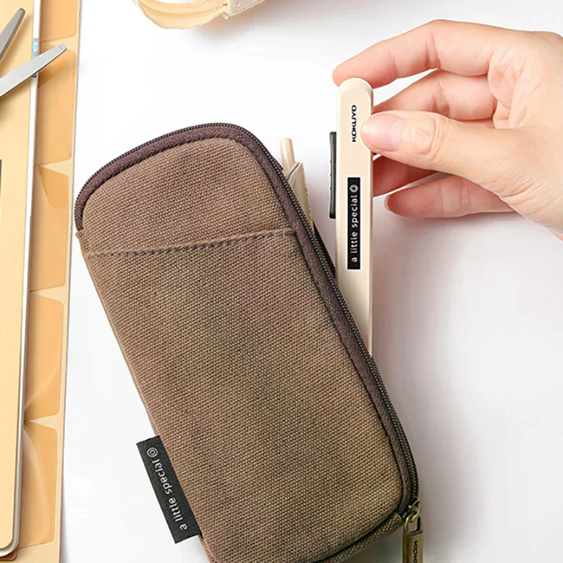 Tragbare skalierbare, zusammenklappbare Edelstahlschere, scharfe, langlebige Multifunktionsschere, kompakte Taschen-Reiseschere