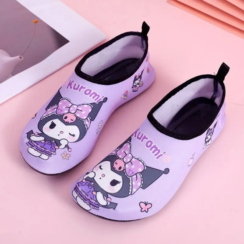 

Детская пляжная обувь Kawaii, новая летняя модель, модные кроссовки для дайвинга с мультяшными животными, обувь для плавания с мягкой подошвой, быстросохнущие тапочки для девочек