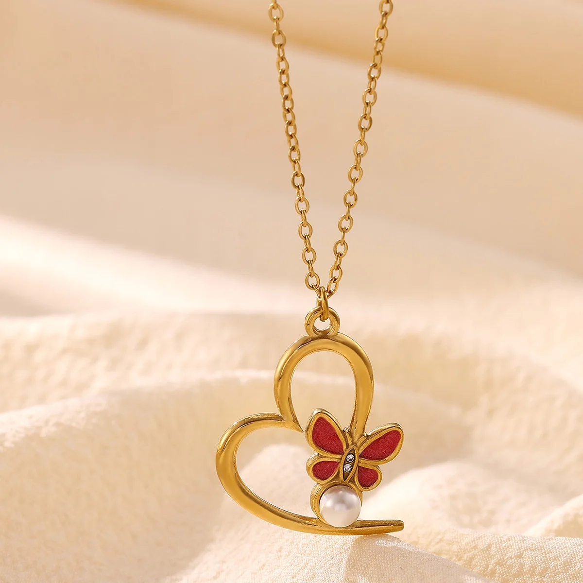 Stainless Steel Heart Pendant Necklace For Women Elegant Pearl  Pink Enamel Butterfly Necklace Female Wedding Jewelry Party Gift