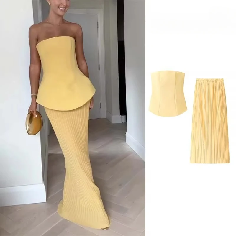 

TRAFZR Pastel Yellow Tube Top Set - Slim Fit Pleated Skirt & Stretchy S/S Minimalist Daily Essentials