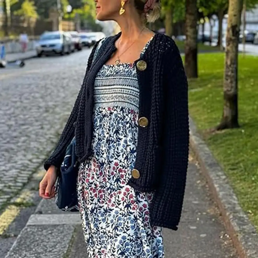 Cardigan court en tricot épais pour femme, pull avec boutons, poches à col en V vers le bas, adapté à l'automne