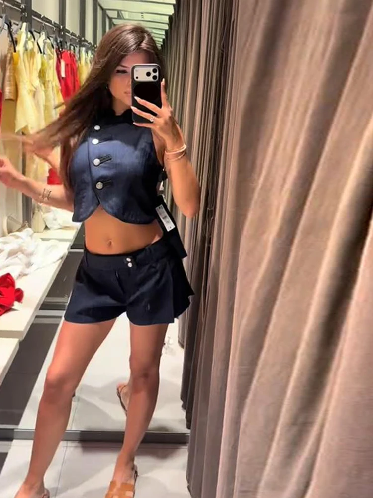 Neue sexy Damen-Partykleidung: Crop-Top mit seitlicher Knopfleiste, ärmellose Neckholder-Weste und Low-Waist-Shorts im Streetwear-Stil – Detail 10