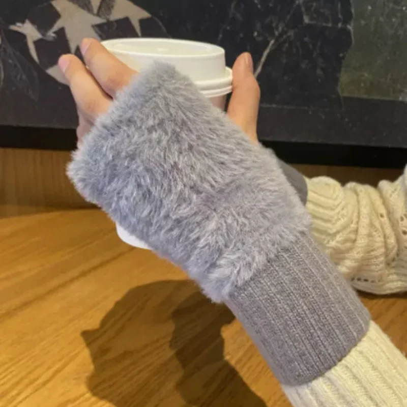 1pair Mink Fleece Soft Half Finger Gloves for Women Soft Winter Warm Luxury Plush Knitted Fingerless Girls Gloves