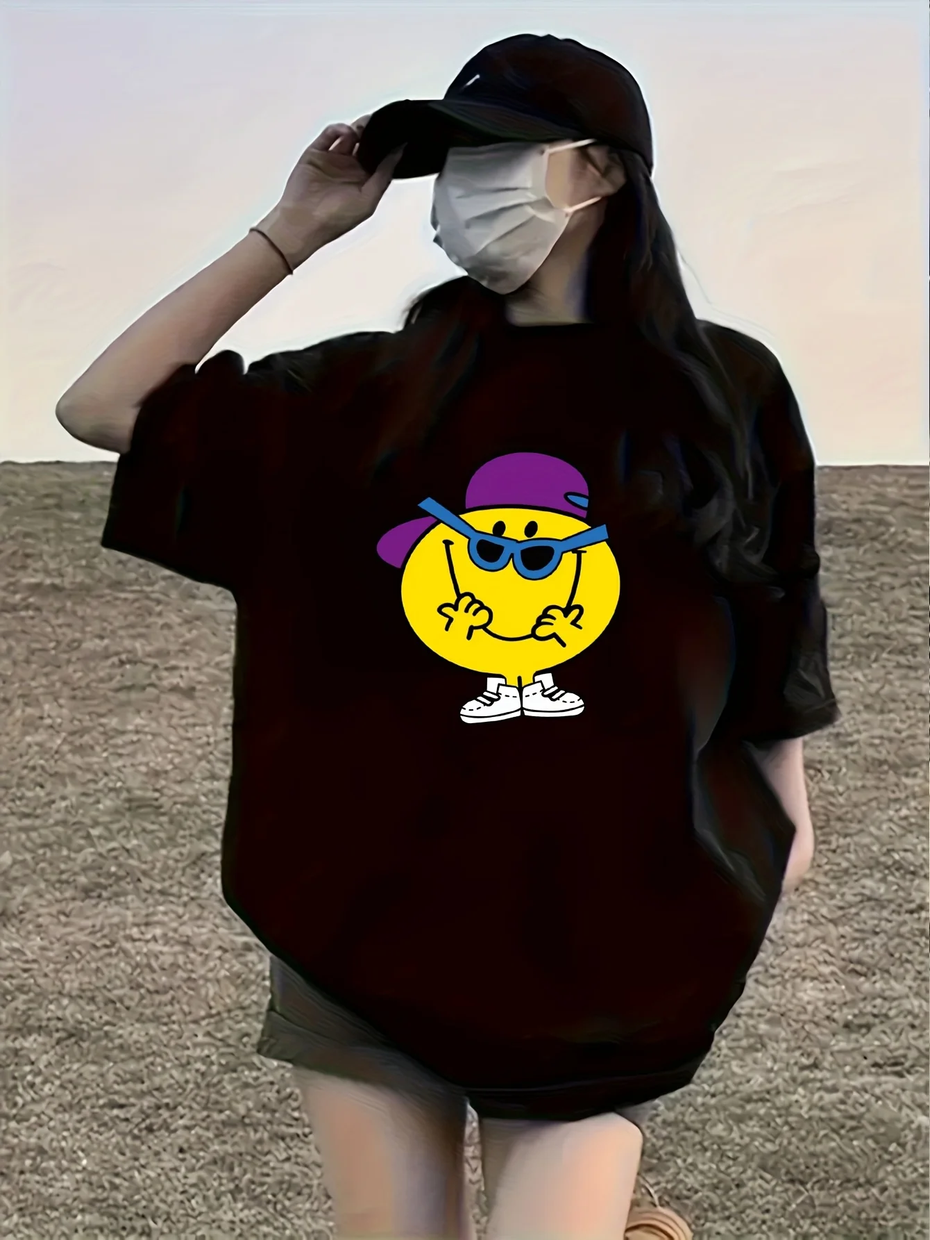 Yellow Cartoon Character Purple Hat Pattern Printed T-shirt Casual and Comfortable Top Suitable for All Seasons Youthful Style