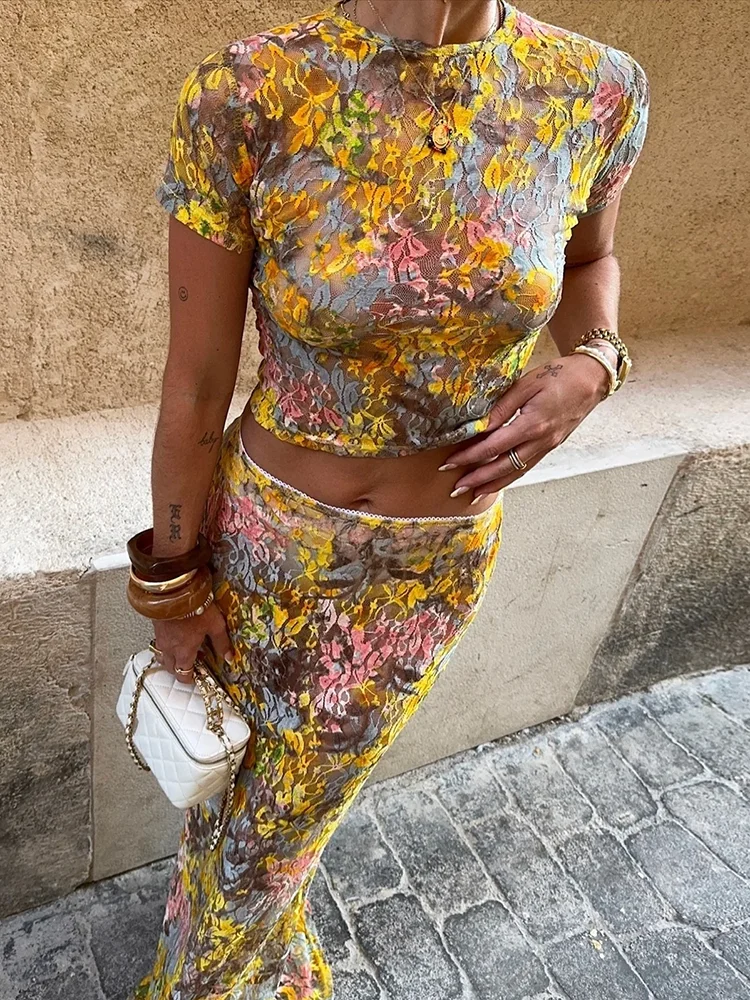 Fashion Perspective Slim Party Outfit Colorful Printed Holiday Beach Suit Lady O-neck Short Sleeved Top + Long Skirt 2 Piece Set
