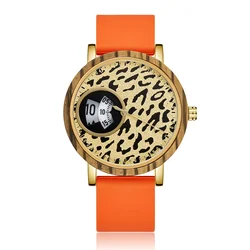 Montre à motif léopard vintage pour hommes et femmes, style de mode sexy, bracelet en silicone, horloge en bois véritable, nouveau