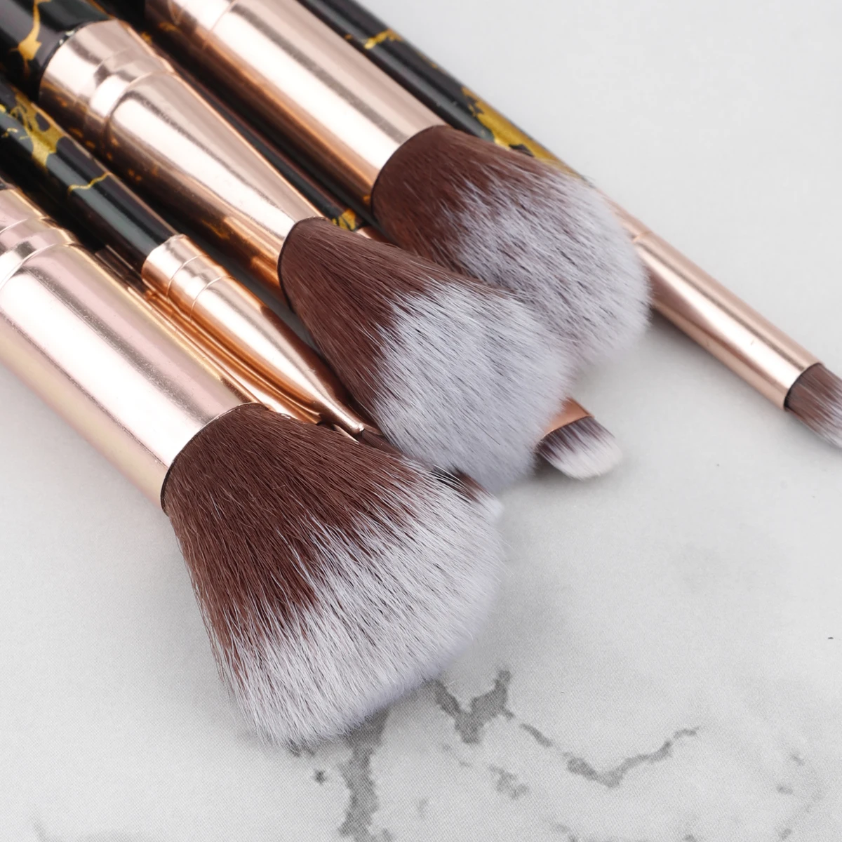 Pinceaux de maquillage professionnels pour poudre, fard à joues, contour, fard à barrage, surligneur, outils de maquillage impeccables, ensemble de 8 pièces