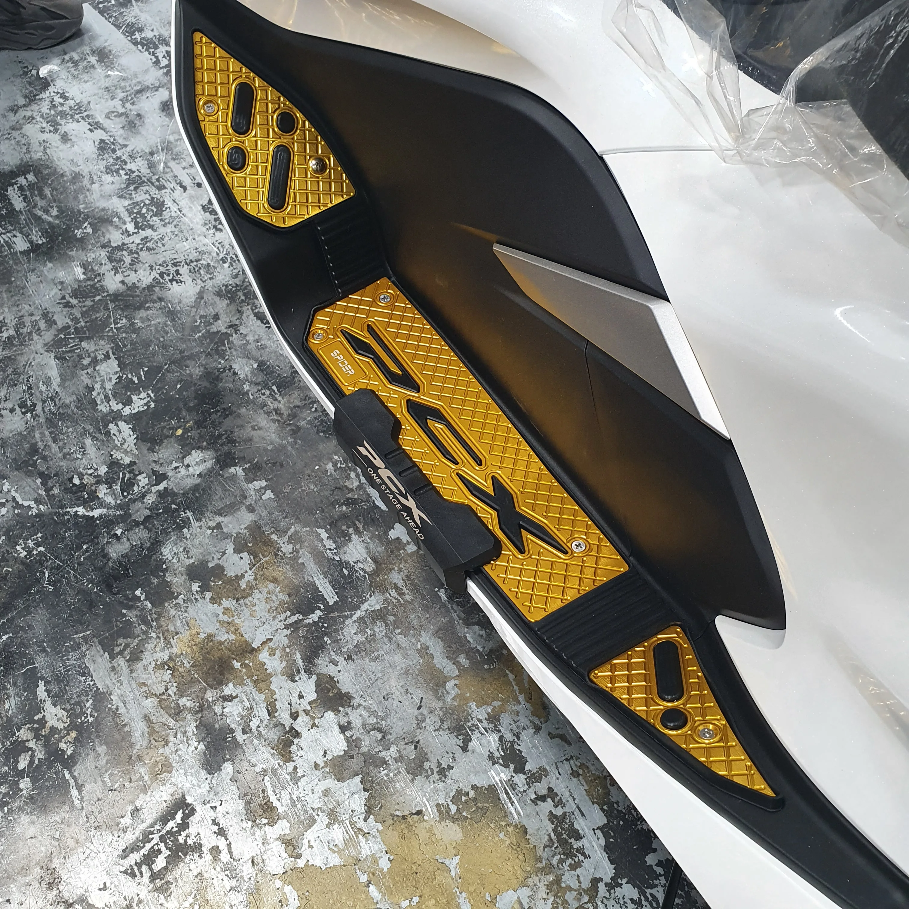 For PCX160 HONDA pcx160 Footpads Motorcycle Aluminum Alloy Pedal Modified Skid proof Footrest For Pcx 160 2021 2022 2023