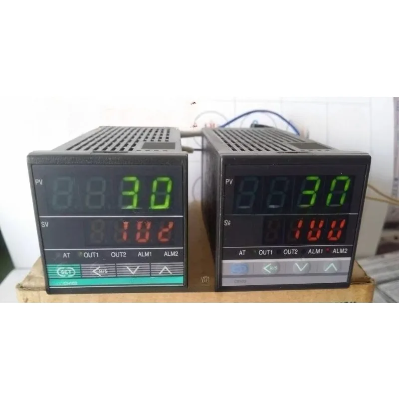 

Thermostat CH102 CB100 Thermostat CB700 CB900 CB400 CH402