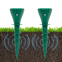 2/4Pcs Solar Mole Repeller Solar Powered Mole Repellent IP65 Waterproof Vibration Sound Mole Repellent for Outdoor Garden