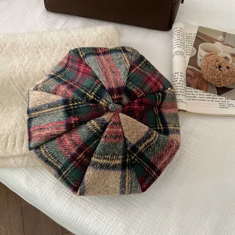 Retro Contrasting Color Plaid Berets Caps for Women Spring and Autumn Atmosphere Niche Design Versatile Cloud Octagonal Hats