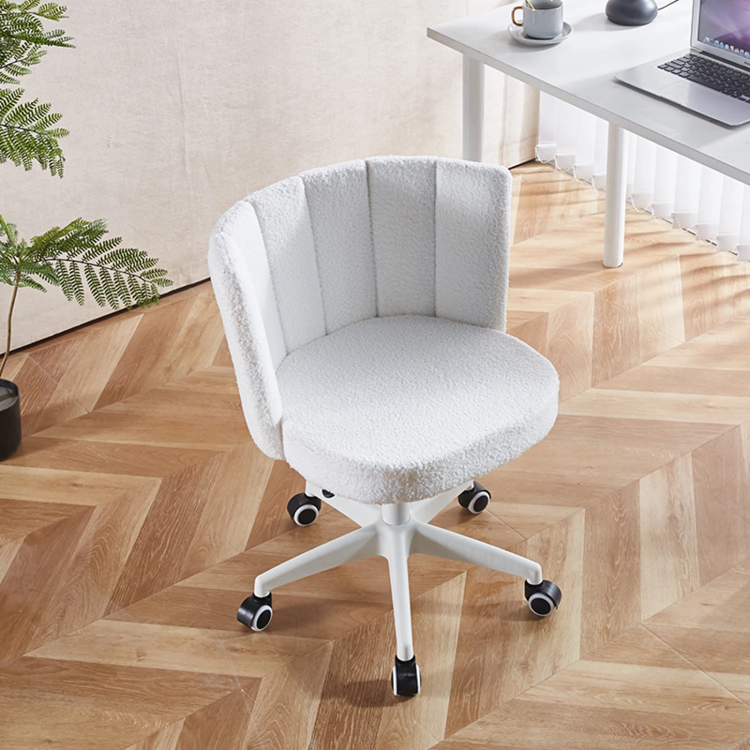 

Home Office Chair Fluffy Fuzzy Vanity Chair Swivel Desk Chair Height Adjustable Dressing Chair Bedroom Set
