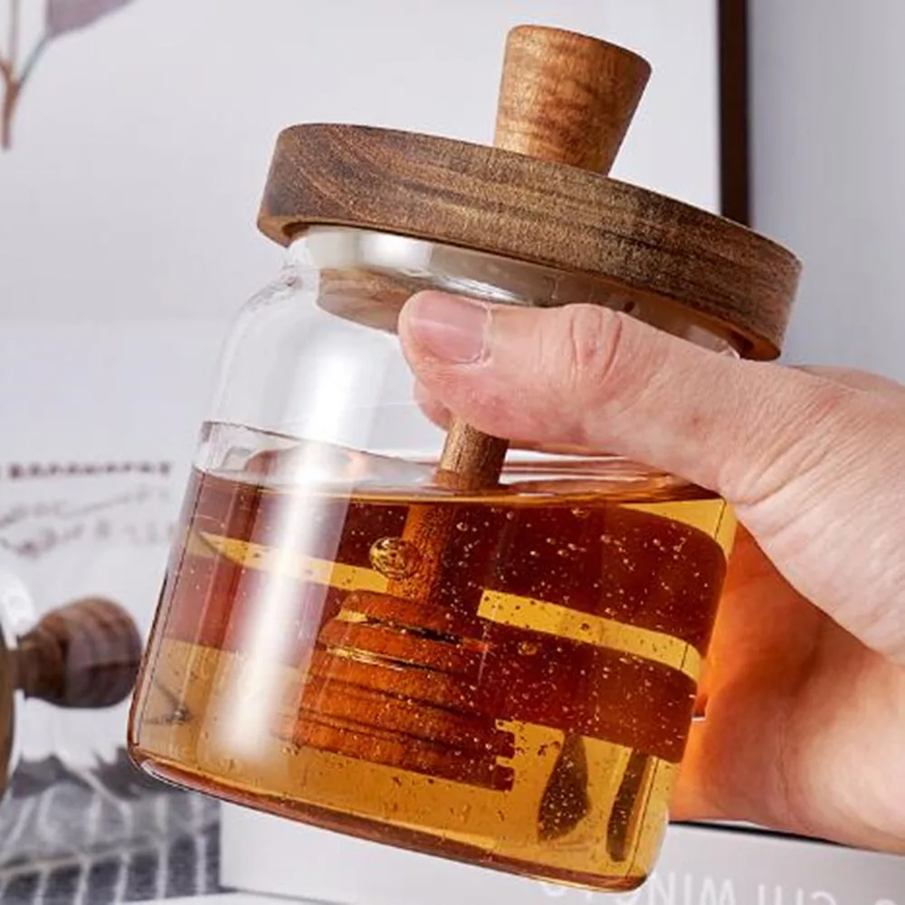 Honey Syrup Glass Container Honey Jar Pot Glass Holder Dispenser with Wooden Dipper Stick And Lid Cover for Home Kitchen