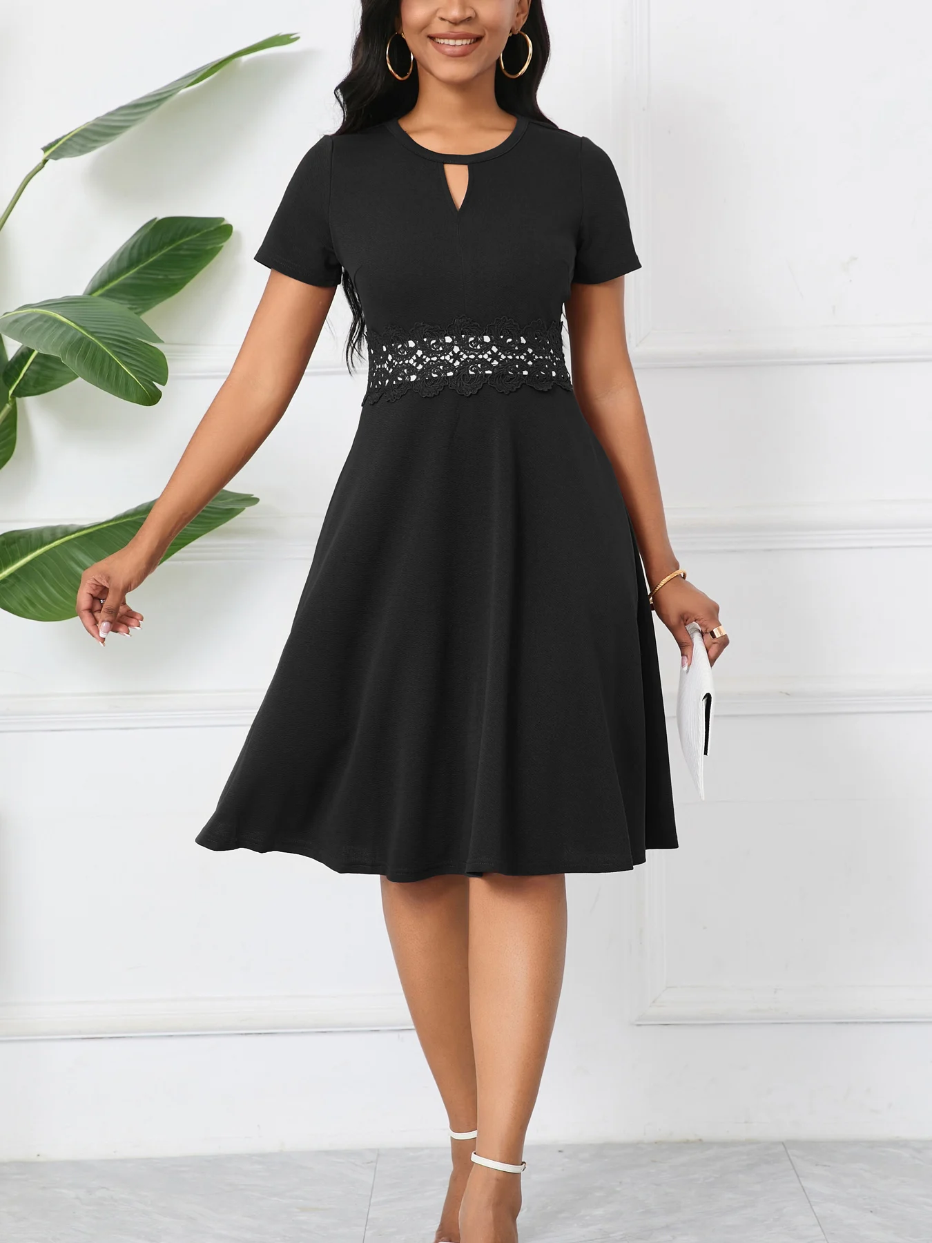 Elegantes Damen-Sommerkleid mit Rundhalsausschnitt, kurzen Ärmeln, Spitze, Taillenausschnitt, hoher Taille, elegant für Büro, Cocktailparty. – Detail 16