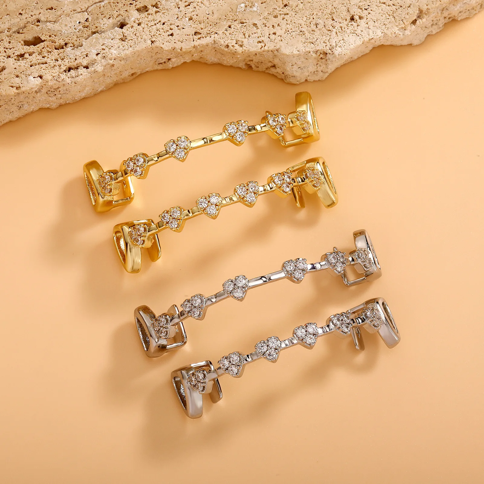 HIPHOP Hip Hop Teeth Grills Braces Diamond-encrusted Gold and Silver Braces Personalised Trendy Rap Accessories