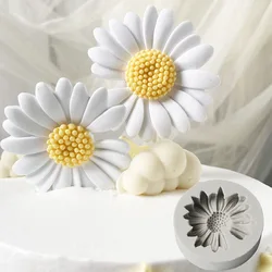 Daisy Chamomile Flower Silicone Mold Car Aromatherapy Epoxy Handmade Soap Candle Mold DIY Decoration Mold Newest