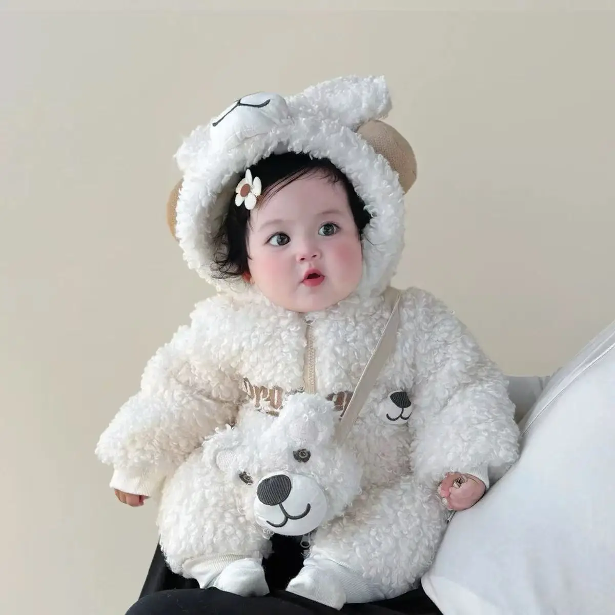 ملابس شتوية للأطفال الأولاد والبنات من IYEAL، بدلة أطفال لطيفة للغاية، ملابس خارجية شتوية سميكة، ملابس خارجية من الصوف اللطيف والدافئ