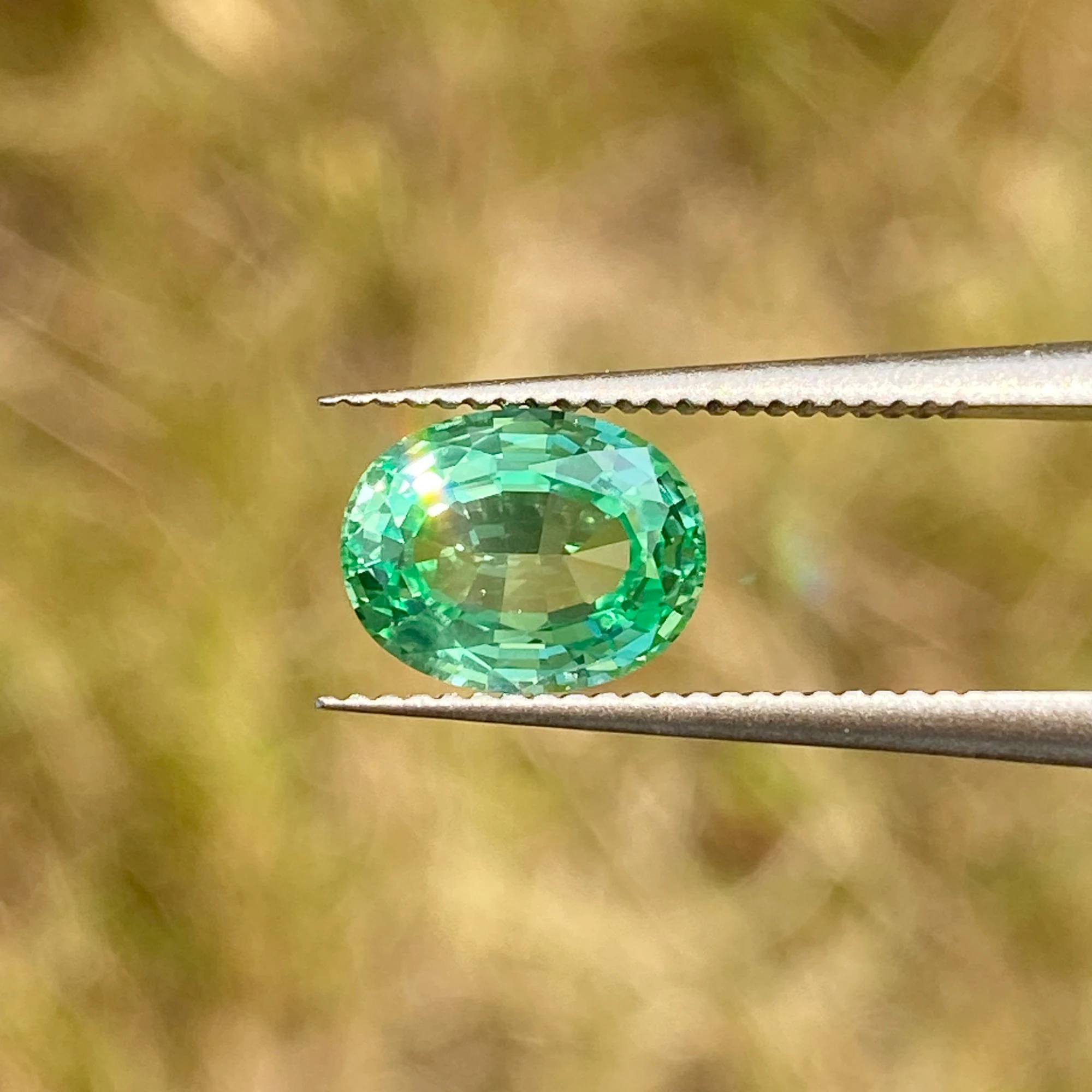 

Eme jewe Lab Grown Sapphire, light green Oval Cut Loose Stone, For Jewelry DIY Making, Earrings, Necklaces, Bracelets, Rings