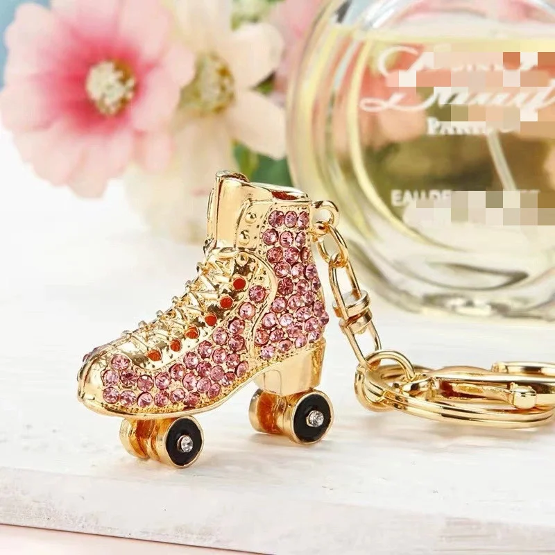 Fashion Crystal Rhinestone Roller Skates Shoes Key Chains Rings Holder Purse Bag Buckle Pendant Shoe Model Keyrings
