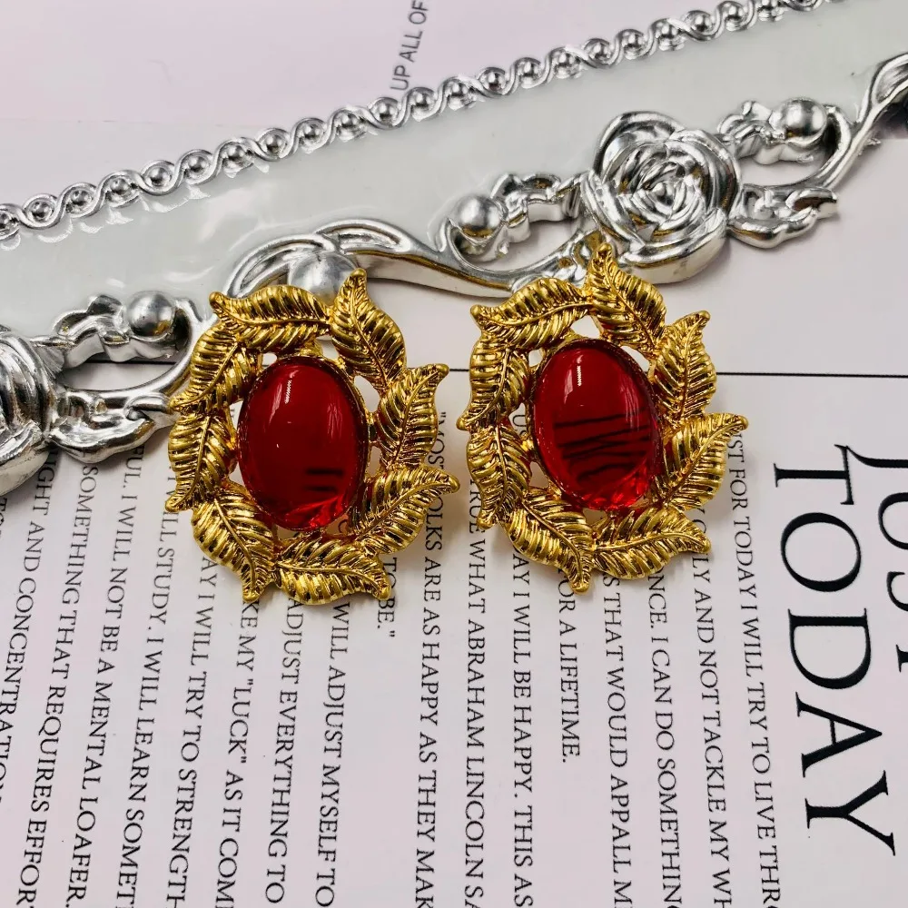 Medieval Vintage Western Retro Pleated Leaf Oval Oval Glass 925 Sterling Silver Needle Stud Earrings Old Rich Women Style
