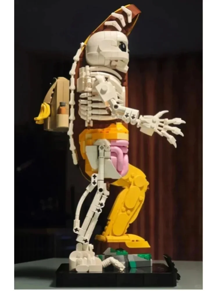 Bananen-Mecha-Krieger Baustein-Set, Halbanatomisches Skelettmodell, Kreatives MOC-Bausteinspielzeug, DIY-Montagefigur, Sammlerstück für Erwachsene und Jungen