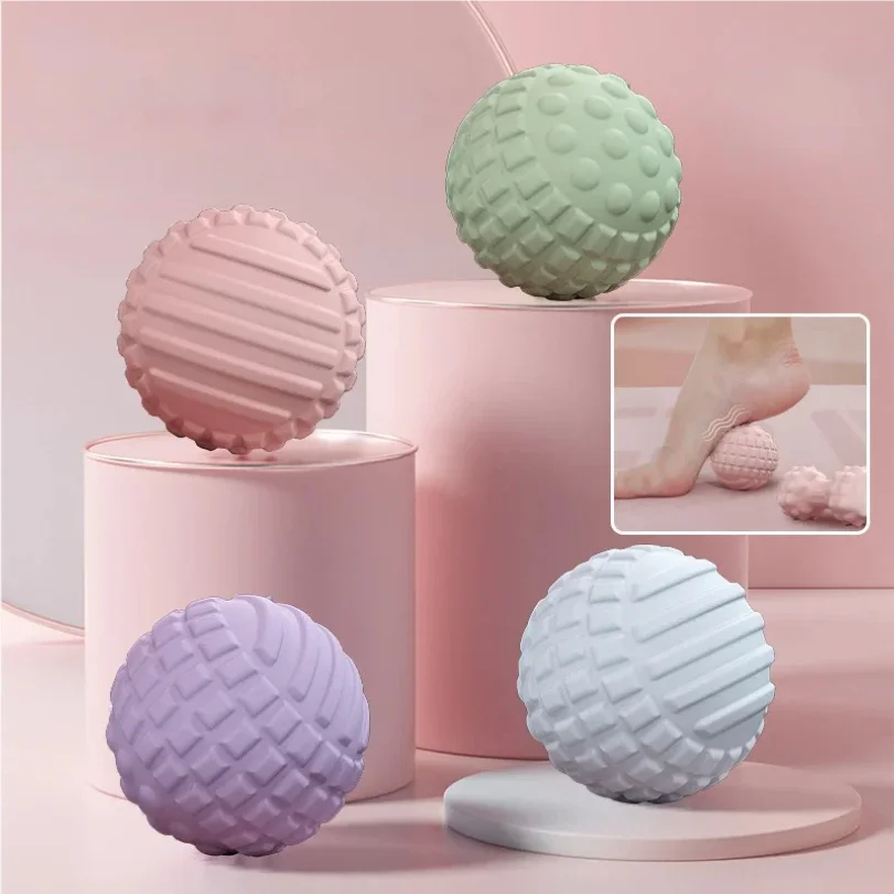 

TPR Floating Point Muscle Relaxation Massager Light Massage Adsorption Ball Relieves Pain Reusable and Washable