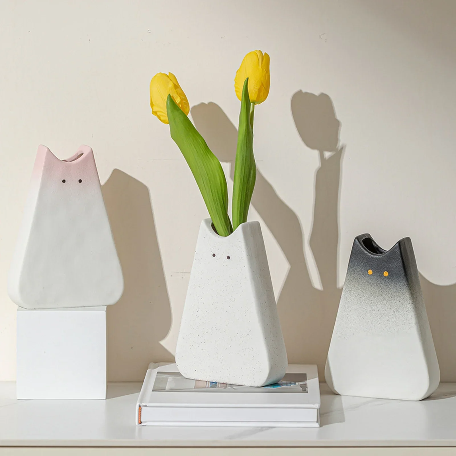 Cute Cat-Shaped Ceramic Vase, Decorative Flower Vase, Home Decor Vase for Fresh/Dried Flowers, for Dining Table & Living Room