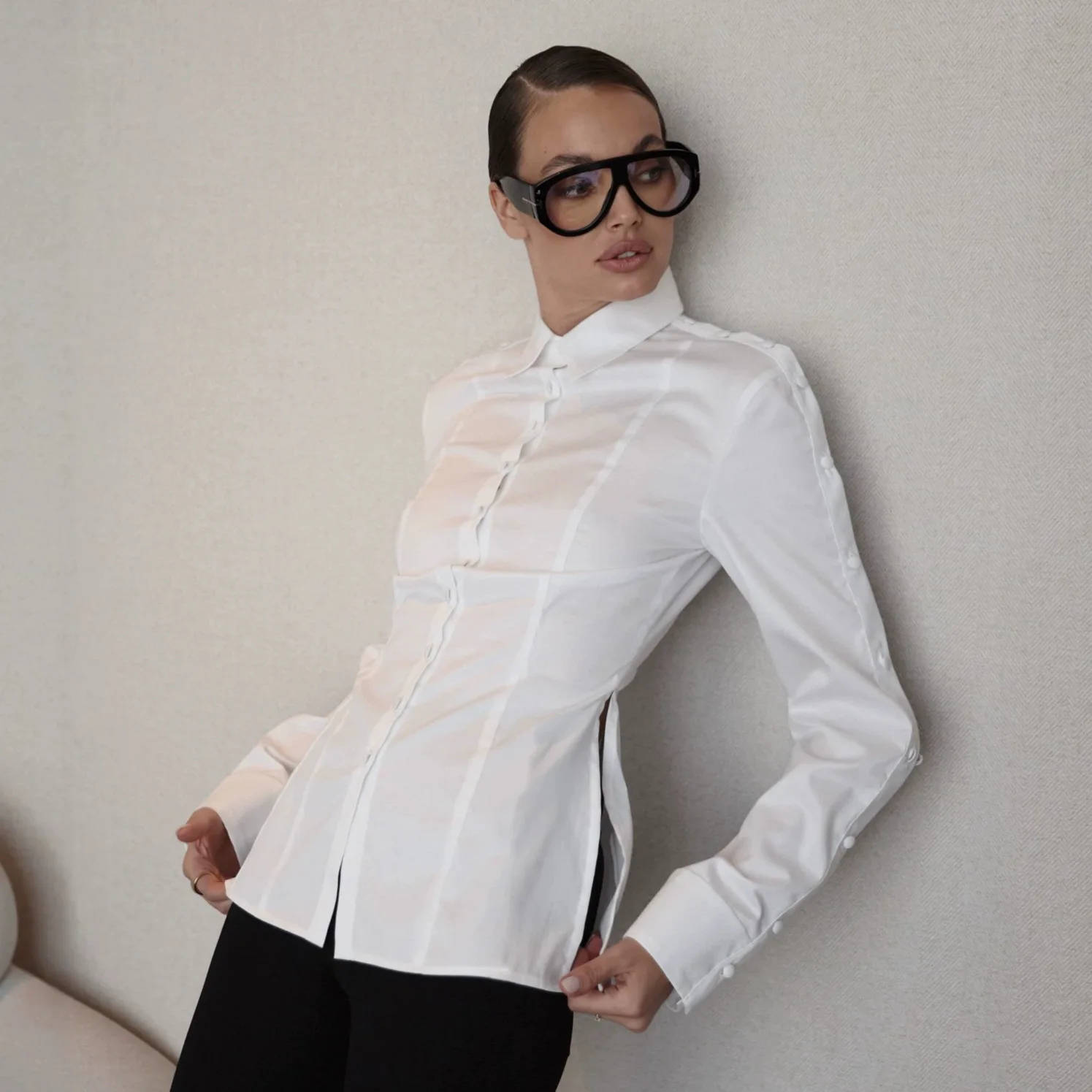 Autumn Fashion Loose White Women's Blouse 2026 Autumn Lapel Long Sleeve Lady Shirt Elegant Classic Solid Top Female Clothing