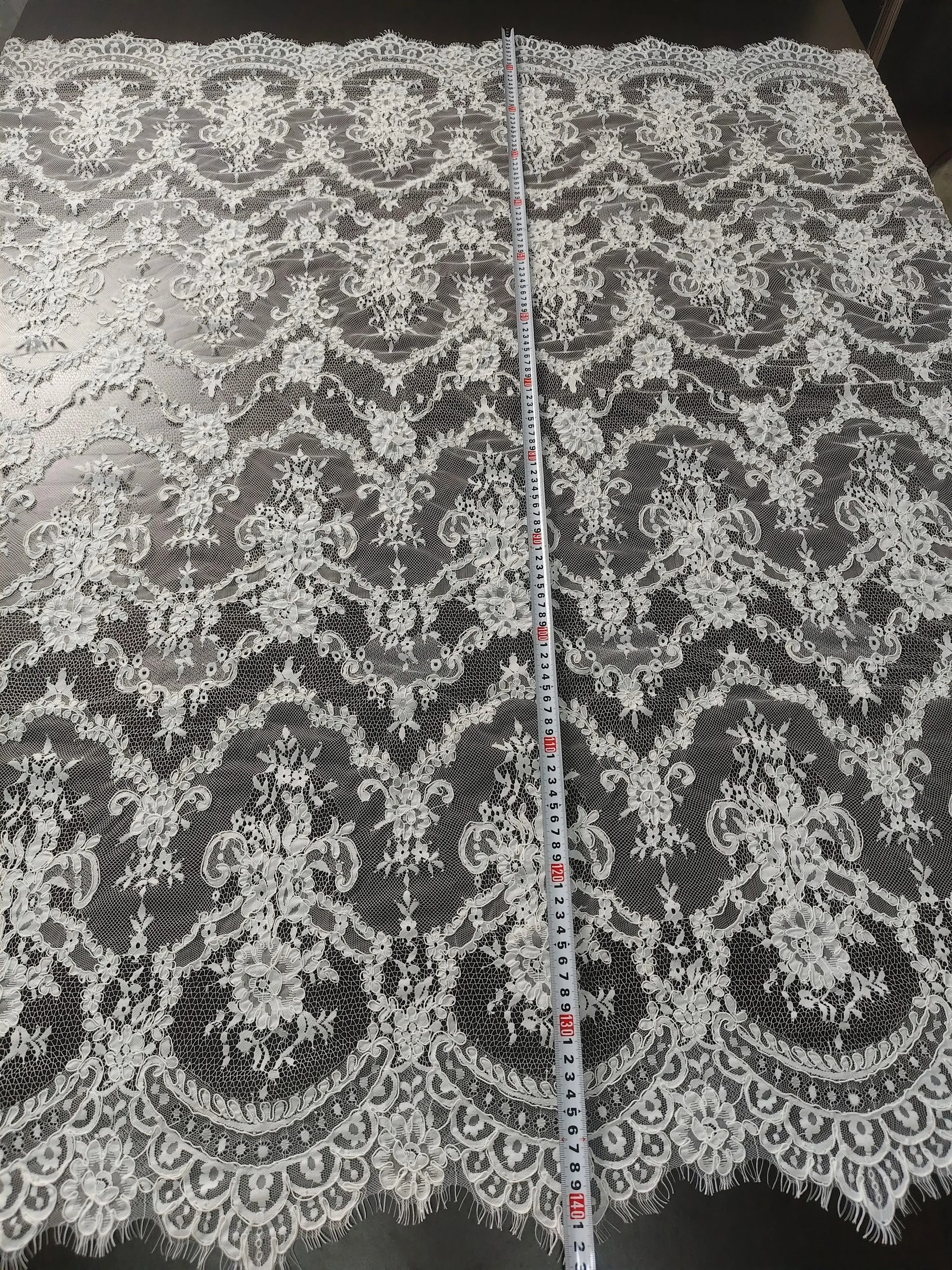 Rope-Embroidery Vintage Oval Framed Blooming Floral Eyelash Scalloped Chantilly Lace Fabric, Exquisite Sheer Tulle Lace
