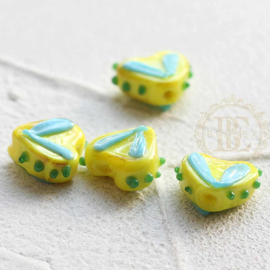 DIY Supply-2 Pieces Lamp worked Glass Spacer Beads - Heart or Cake (G430)