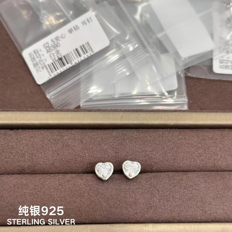 2025 New Fashionable Classic Hot Selling Love Shining Earstuds Shining Luxury sS925 Birthday party gifts