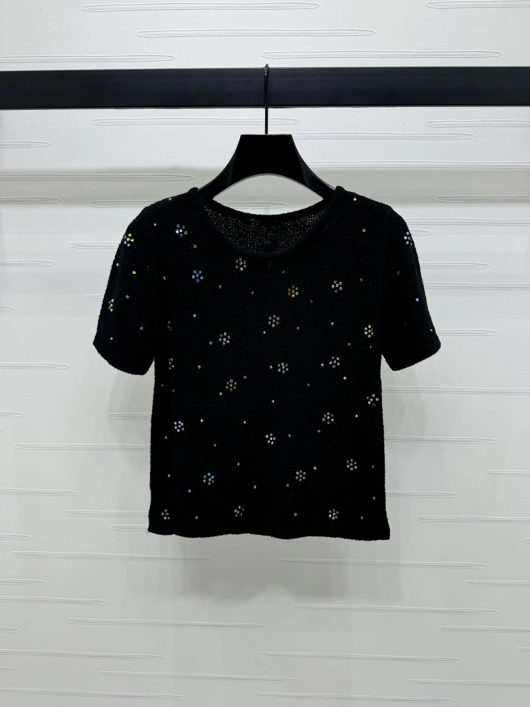 وصل حديثًا لربيع وصيف 2026 – تي شيرت نسائي منسوج برقبة دائرية وأكمام قصيرة بتصميم كاميليا ملون من حجر الراين #4