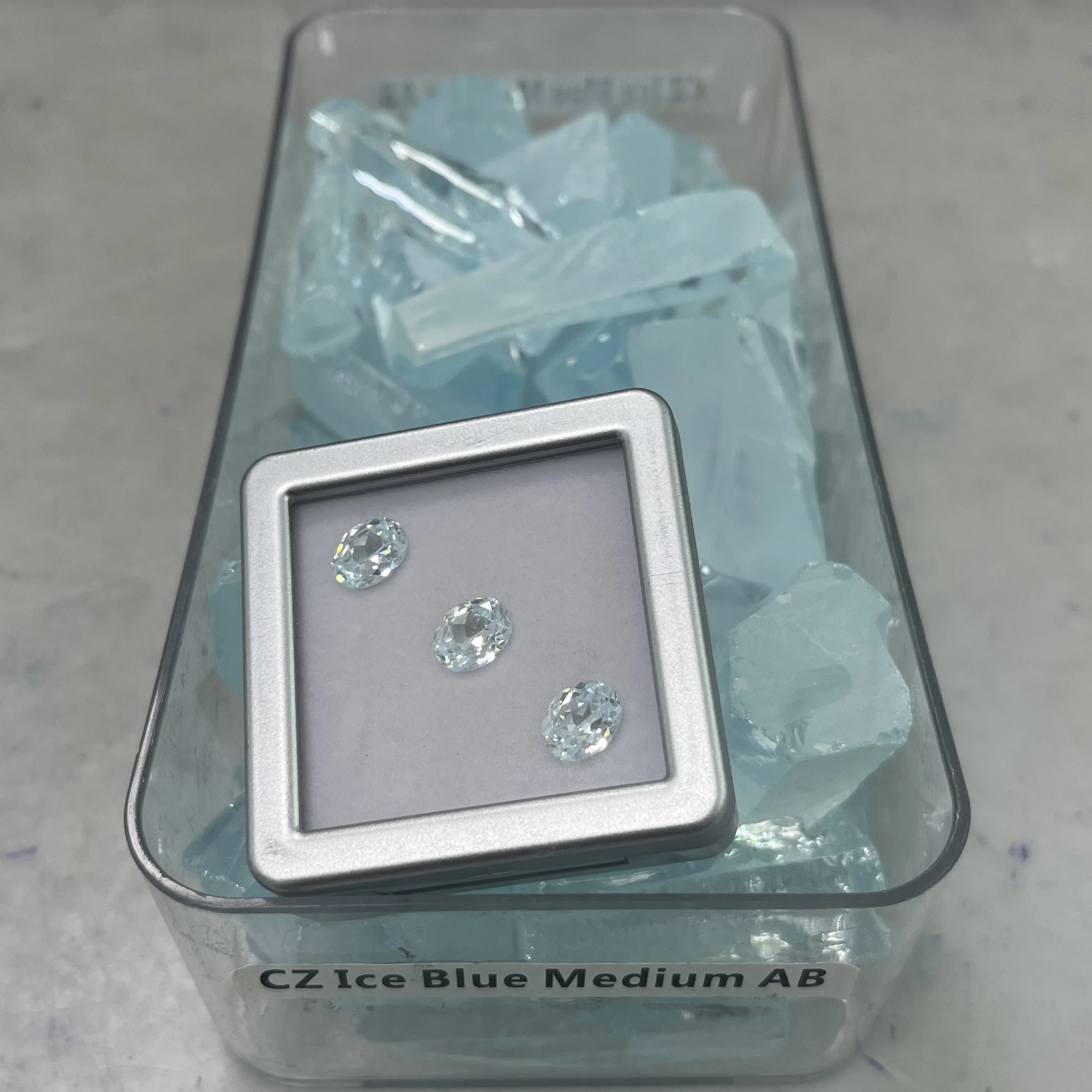 0.5kg Synthetic Glacial Blue Cubic Zircnia Gemstone Rough Stone Suitable For Jewelry DIY