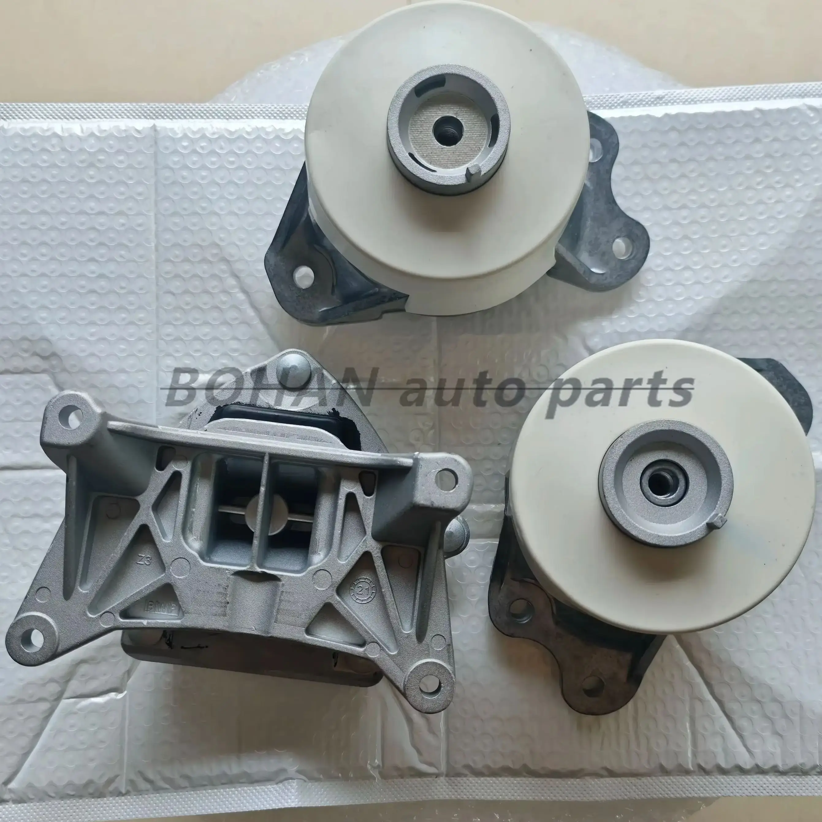 

For Mercedes Benz GLC 250 2017 engine mount
