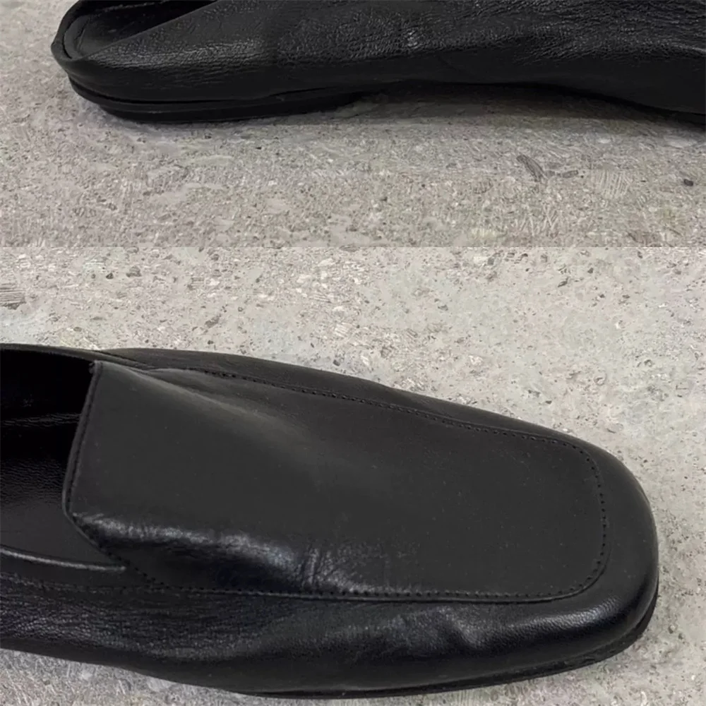 Black Soft Leather Loafers for Men One Step On Grandma Shoes Flat and Comfortable Toe Cap Slippers Solid Color Casual Mules