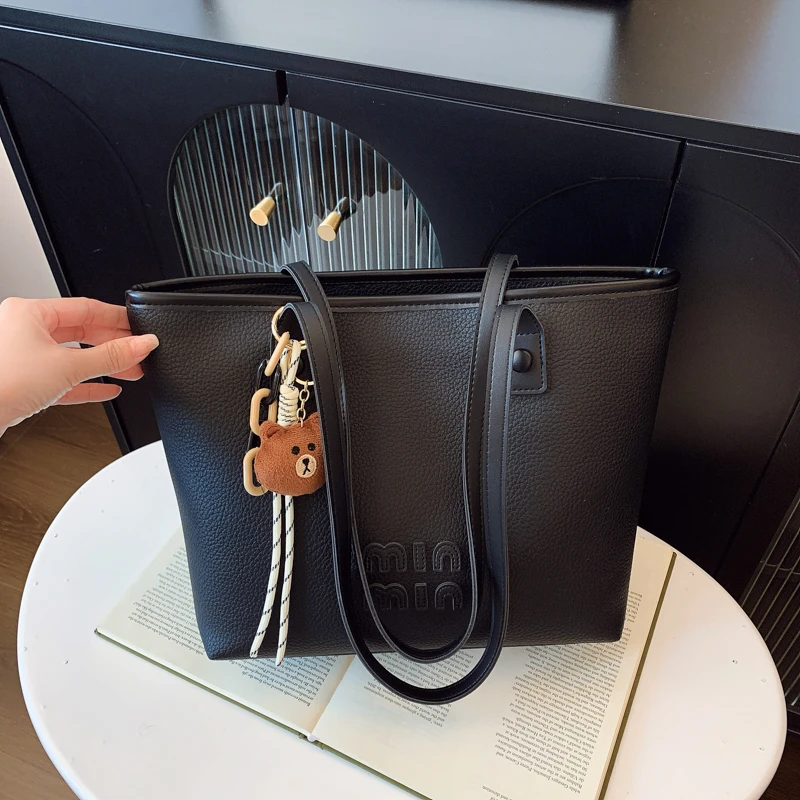 

Classic Elegant Women's Messenger Bag Leather Crossbody Bag Shoulder Bag Handbag Luxury Brand Fashion