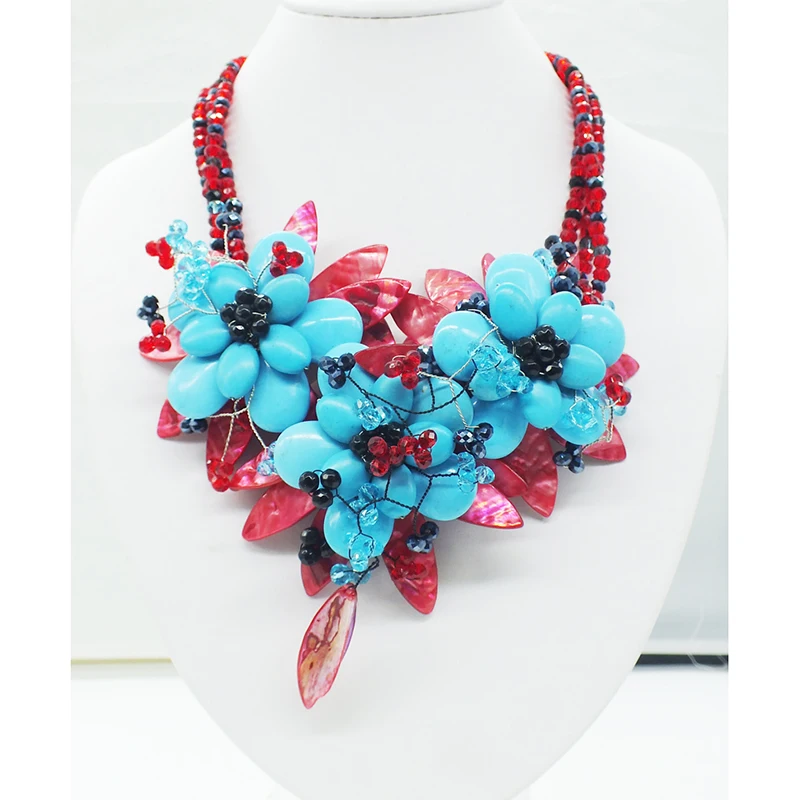 2026 classic!!!  Shell /Semi-precious stones   Bride Wedding. Flower necklace