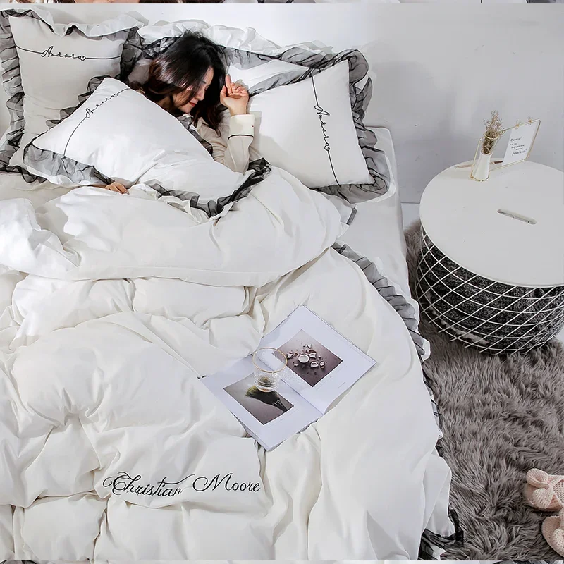 

White Bedding Set With 1Quilt Cover +1Bed Sheet + 2 Pillowcases 4pcs Lace Edge Duvet Cover for Girls Queen/King Size Bed Linen