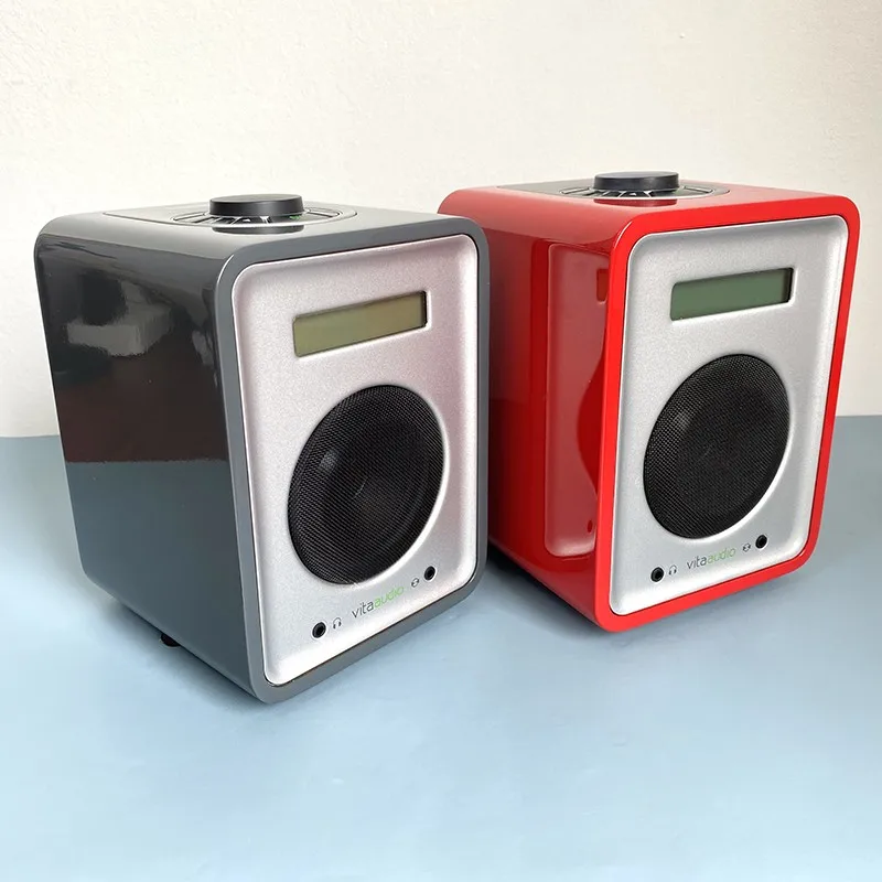 British Vintage Home Multifunctional Solid Wood DAB/FM Radio AUX Speaker
