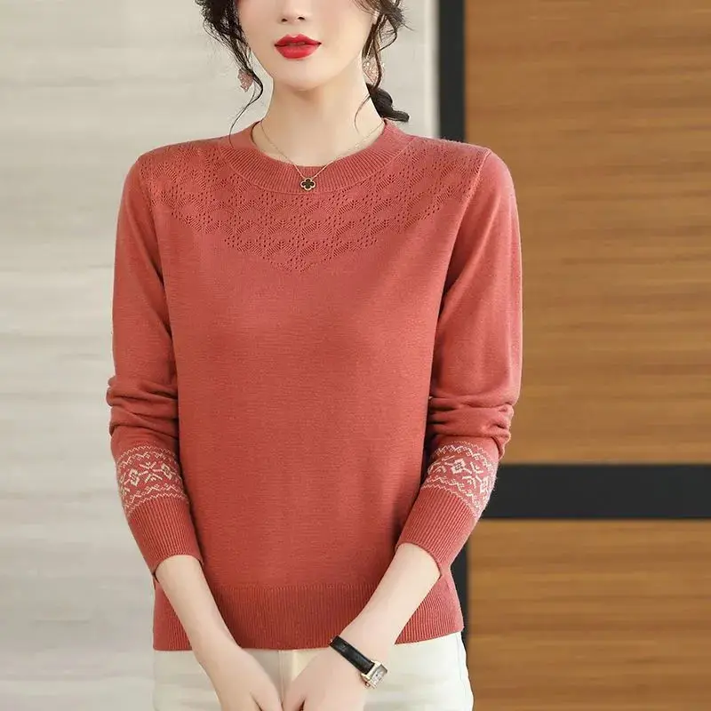 Pulôver feminino de mangas compridas com cor contraste com o pescoço oco, tops casuais com todos os fósforos, novo estilo fashion, primavera e outono