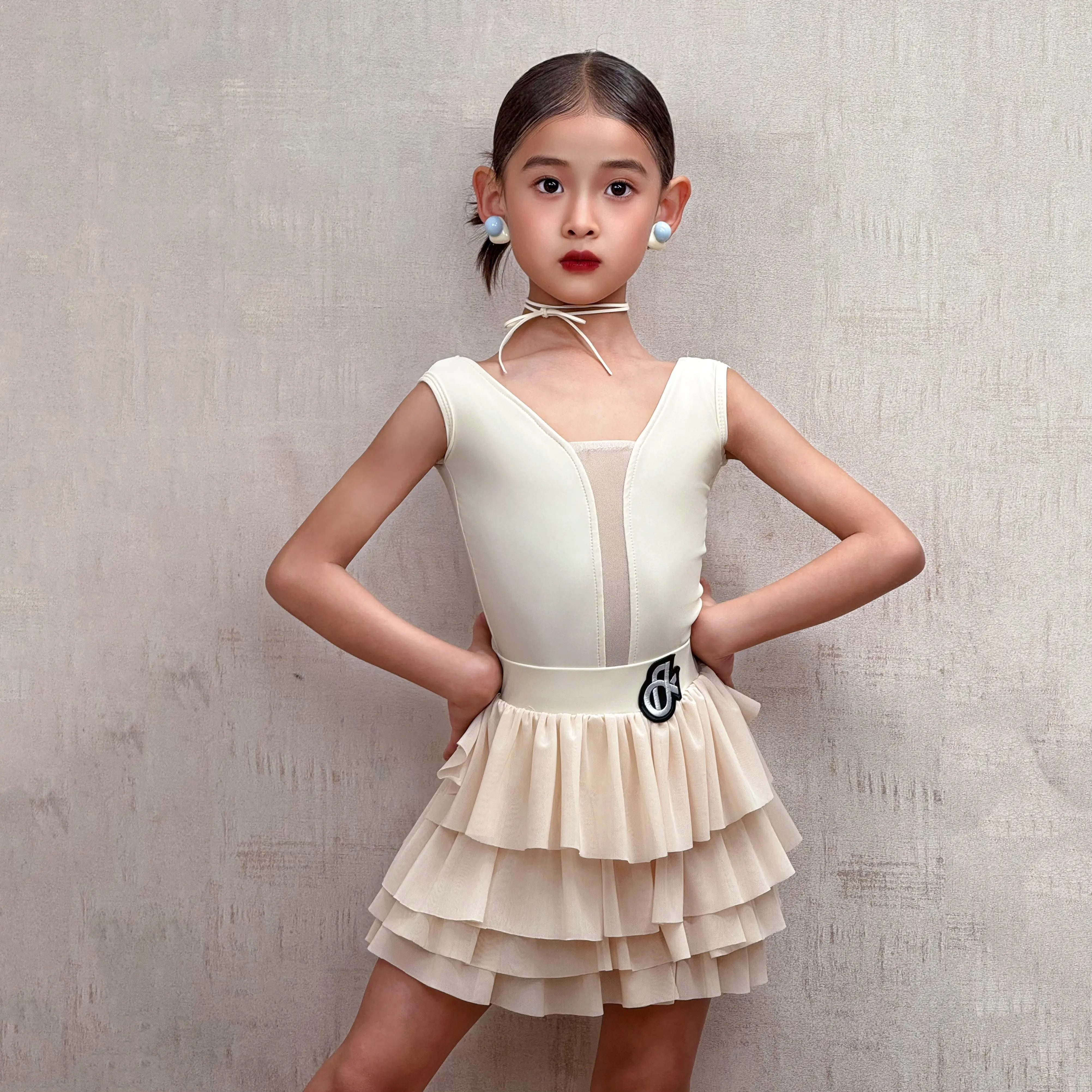 Novos trajes de dança latina de verão para dança cha-cha, roupas de prática para meninas e conjuntos de trajes de dança de performance de alta qualidade para crianças