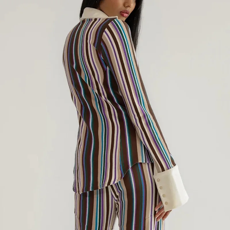 Nova camisa de gola virada para baixo de peito único 2022 outono venda quente moda casual cor-bloco blusa feminina