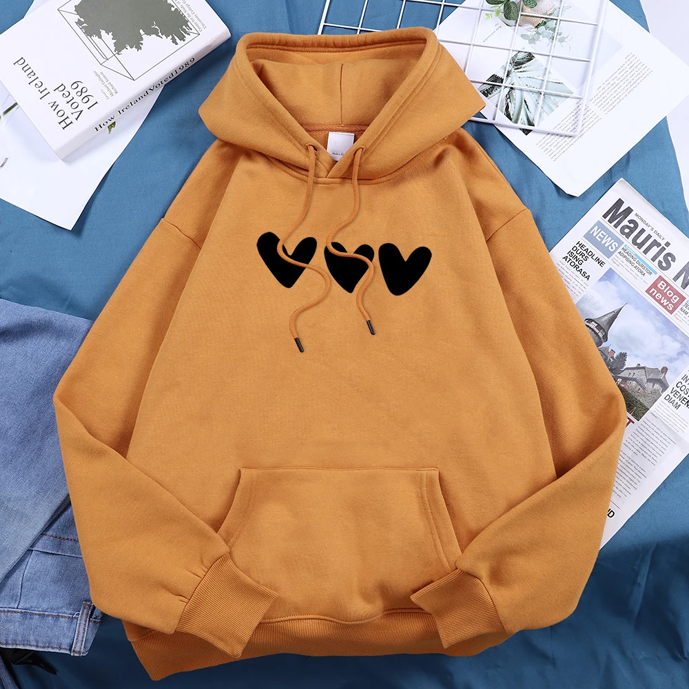 Black Heart Printing Women Hooded Fleece Comfortable Hoodies Crew Neck Casual Hoodie Classic Harajuku Fashion Female Tracksuits