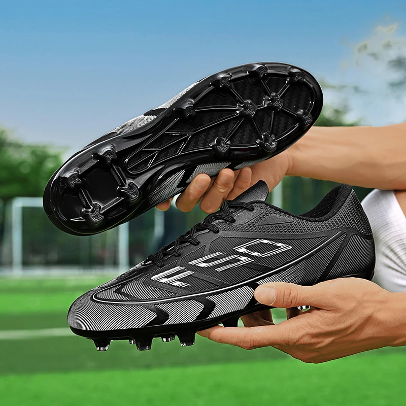 

New Men Football Boots Sports Shoes Breathable Non-Slip High-quality Soccer Shoes Outdoor Match Futsal High Ankle Ultralight