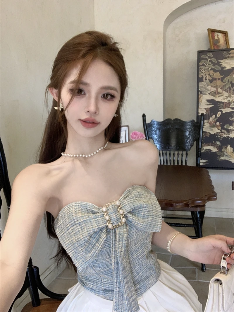 

Tweed-Inspired Bow Detail Convertible Cami Summer Ready-to-Wear Gamine Strapless Blouse All-Day Versatile Sultry Allure​​