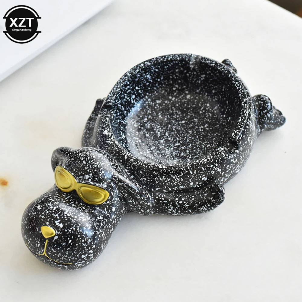 

Creative Ashtray Anti-flying Ash Household Large Capacity Cute Cartoon Dog Cow Resin Ashtray Home Decoration for Boyfriend Gift