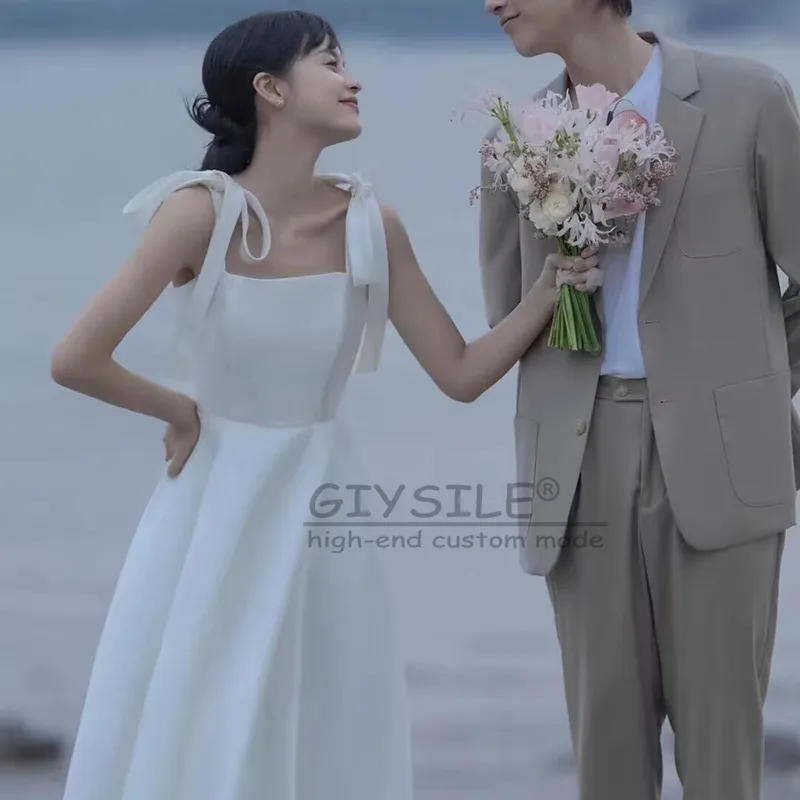 ชุดแต่งงานสีขาวแบบสั่งตัด GIYSILE คอเหลี่ยม แขนกุด แฟชั่น เซ็กซี่ ทรงเอไลน์  ชุดราตรีผ้าซาตินแบบสายเดี่ยว  สง่างาม