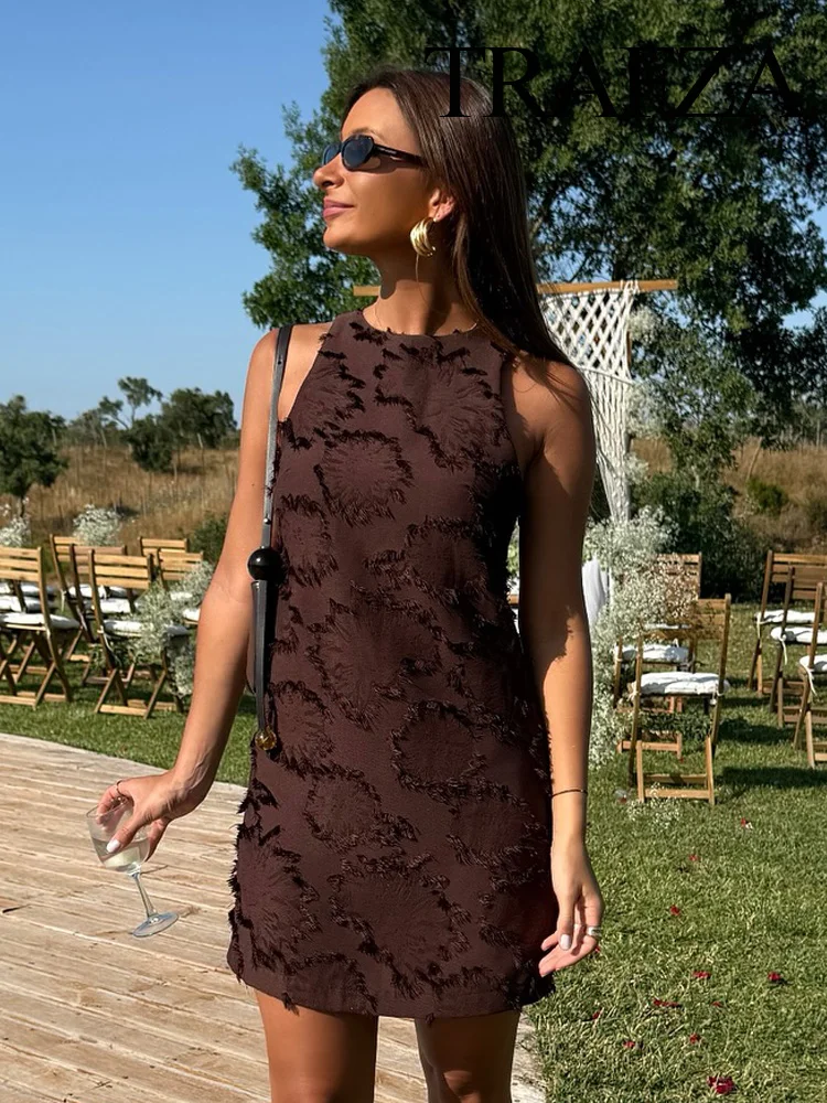 

TRAFZA 2025 Women Summer Side Zipper Mini Dress Sleeveless Women Fashion Solid Round Collar Textured Fabric Straight Dress