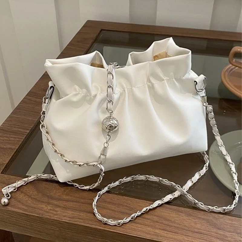 

Fashion Spring New Women's Folding Cloud Texture Folding Pu Soft Bucket Bag Multifunctional Neutral Minimalist Style Handbag Bag